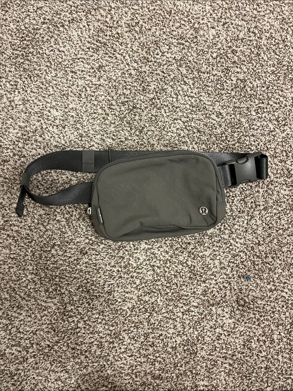 lululemon athletica sage green Fanny pack